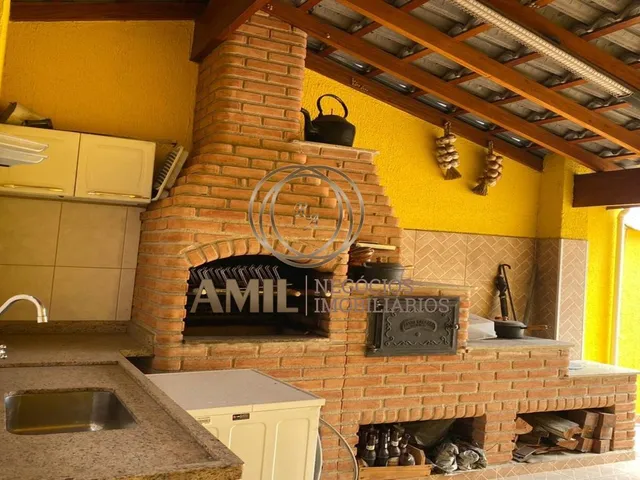 Imagem 15: Casa / Chácara Guizard / 03 Dormitórios com 01 Suíte / 300M²/ Taubaté