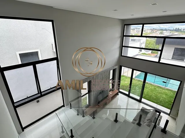 Imagem 2: Ra Amil Vende Sobrado 4 Quartos, 3 Suítes, Piscina, Energia Solar, Suíte Master com Hidro e Closet, Sjcampos