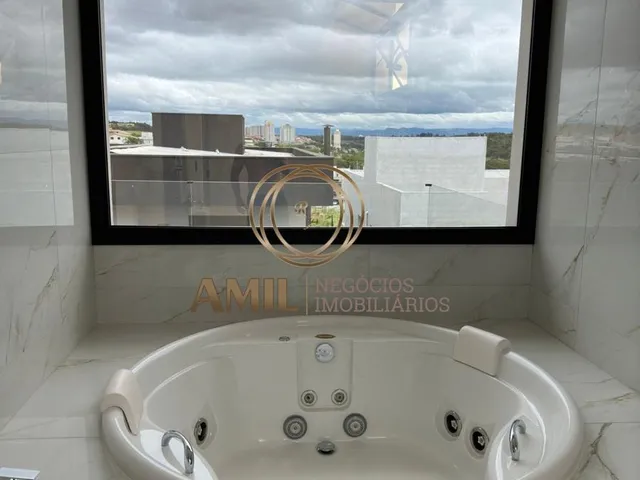 Imagem 14: Ra Amil Vende Sobrado 4 Quartos, 3 Suítes, Piscina, Energia Solar, Suíte Master com Hidro e Closet, Sjcampos