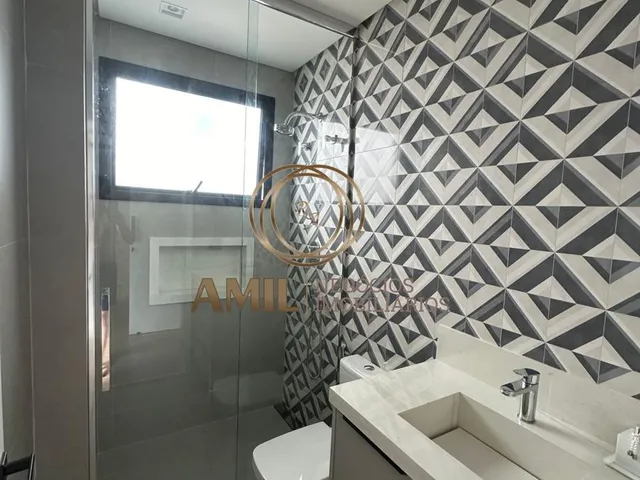 Imagem 3: Ra Amil Vende Sobrado 4 Quartos, 3 Suítes, Piscina, Energia Solar, Suíte Master com Hidro e Closet, Sjcampos