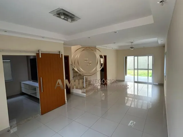 Imagem: Casa Sobrado / 3 Dormitórios Sendo Uma