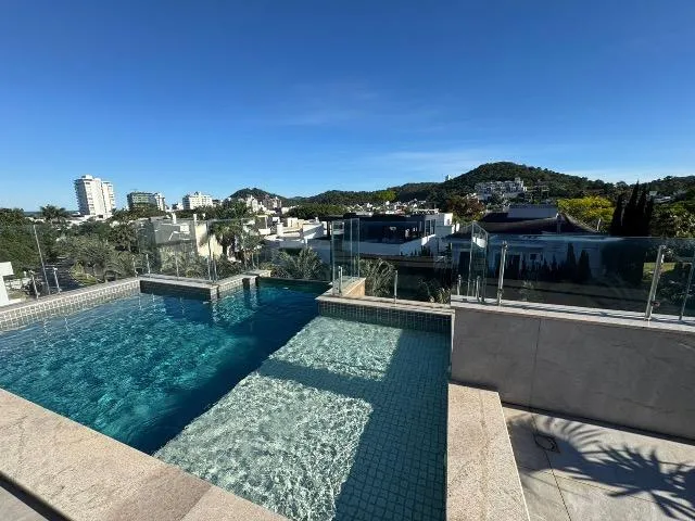 Imagem 11: Casa Alto Padrão em Condômino na Praia Brava 6 Quartos 2 Piscinas Elevador 1.000M² de Area