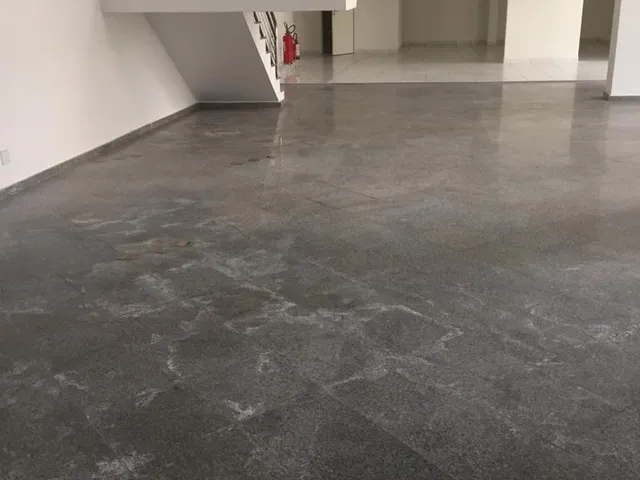 Imagem: Ponto Comercial 338,57M² para Venda e Locação