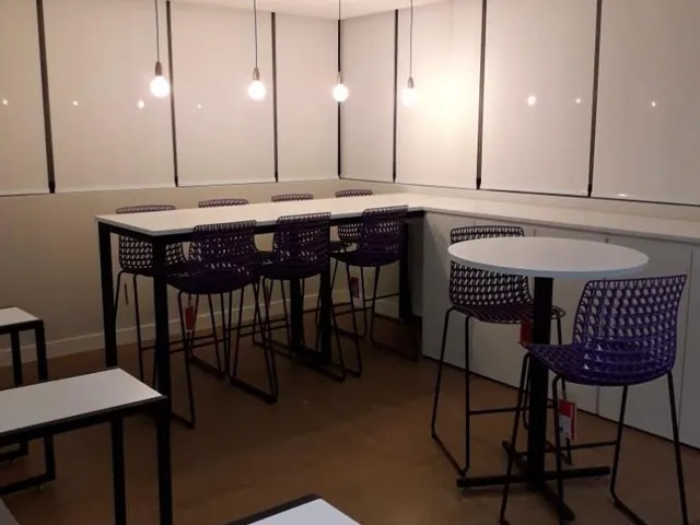 Imagem: Sala Comercial e 4 Banheiros para Alugar
