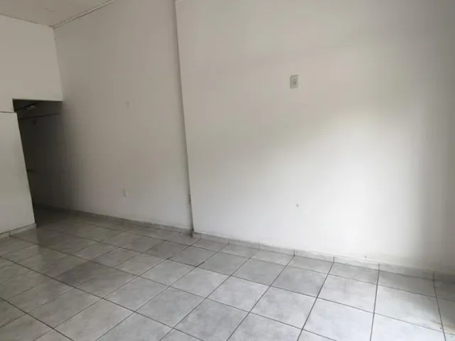 Imagem 2: Ponto Comercial para Locação de 30 Metros