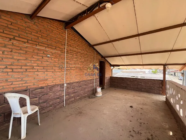 Imagem 14: Casa 2 Quartos no Coophema | Madeira, Pedra e Área de Lazer