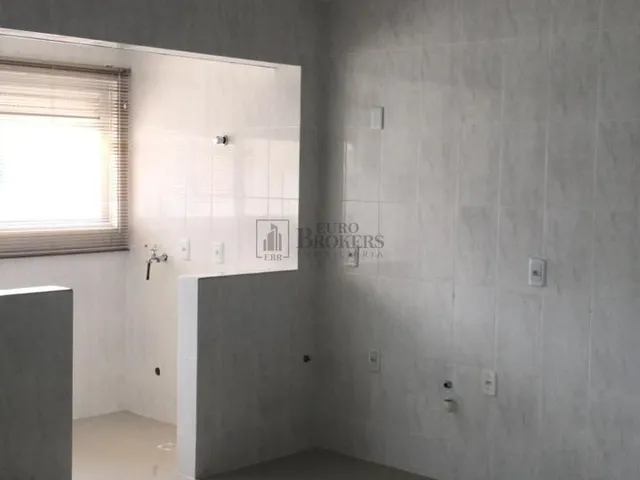 Imagem 9: Apartamento com 2 Dormitórios para Locação Anual em Balneário Camboriú