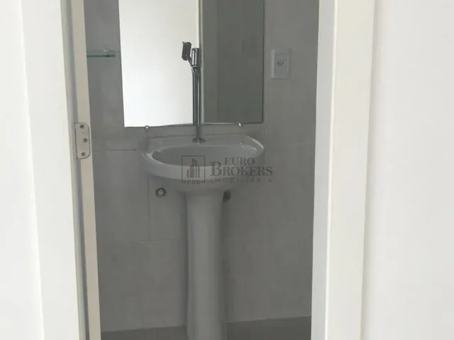 Imagem 7: Apartamento com 2 Dormitórios para Locação Anual em Balneário Camboriú