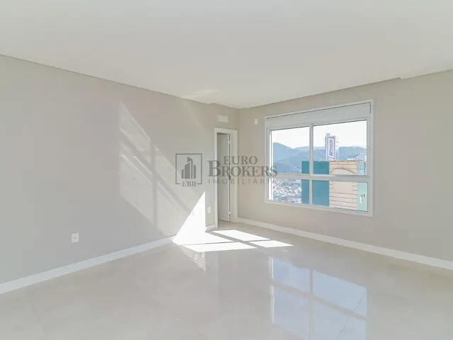 Imagem 5: Apartamento com 04 Suítes no Centro de Balneário Camboriú