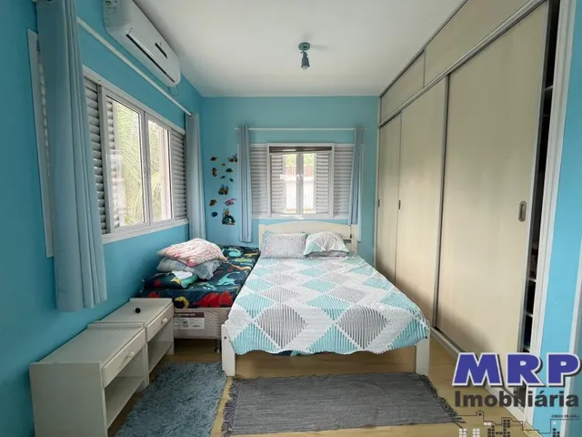 Imagem 13: Casa a Venda em Ubatuba com Piscina, 6 Dormitórios a 350 Metros da Praia de Maranduba. Aceita Financiamento !