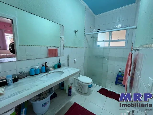 Imagem 14: Casa a Venda em Ubatuba com Piscina, 6 Dormitórios a 350 Metros da Praia de Maranduba. Aceita Financiamento !