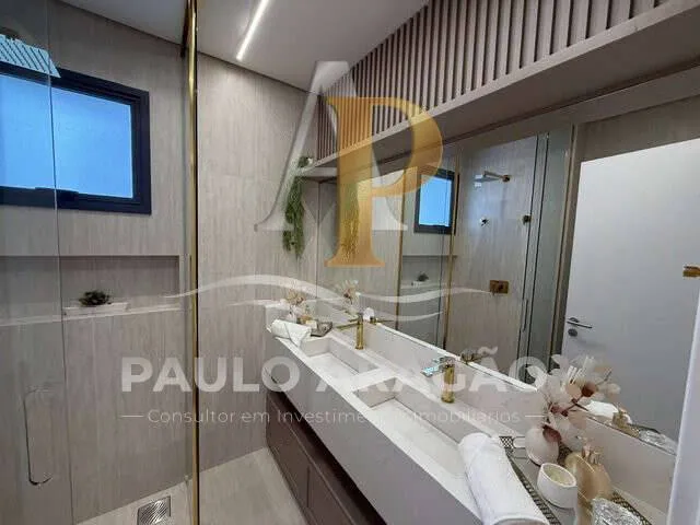 Imagem 12: Apartamento de Alto Padrão À Venda, no Residencial Hannover em Balneário Camboriú, Centro, com 3 Quartos, 120M²
