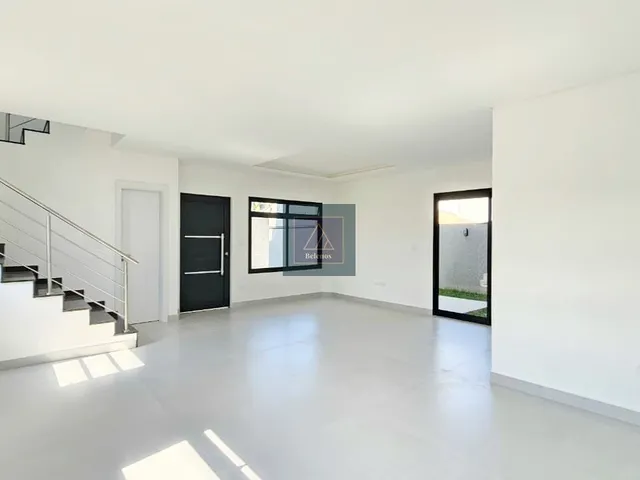 Imagem 6: Condomínio - Sobrado em Condomínio no Hauer com 3 Suítes, Quintal e Terraço. Próximo Ao Detran