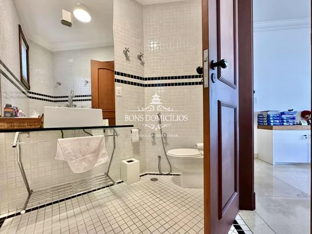 Imagem 14: Cond. São Paulo II - Maravilhosa! 5 Suítes, 70% Mobiliada, Lareiras, Piscina, Gourmet!