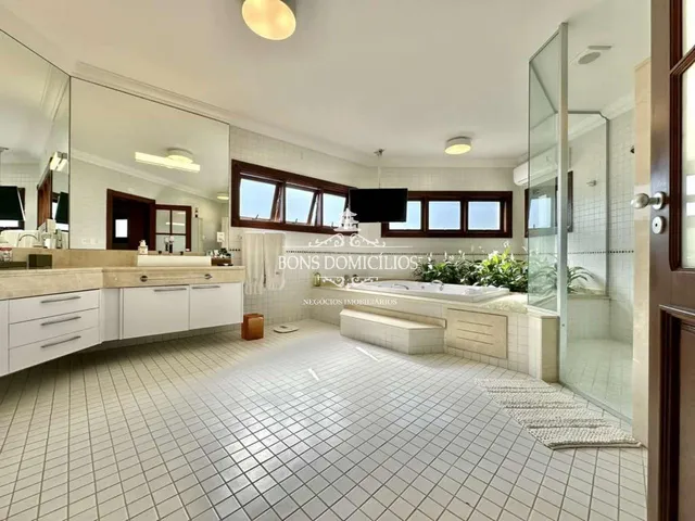 Imagem 12: Cond. São Paulo II - Maravilhosa! 5 Suítes, 70% Mobiliada, Lareiras, Piscina, Gourmet!