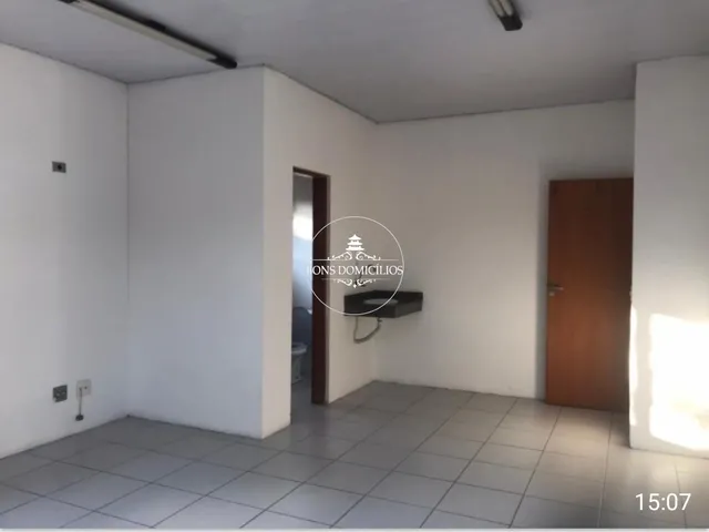 Imagem: A sala comercial possui 1 Banheiro, 1 Vaga na garagem,