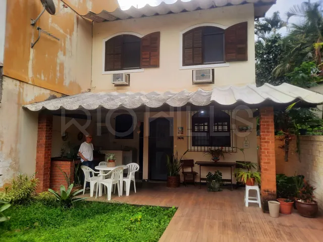 Imagem: Casa de 3 Quartos À Venda em Santo Antônio