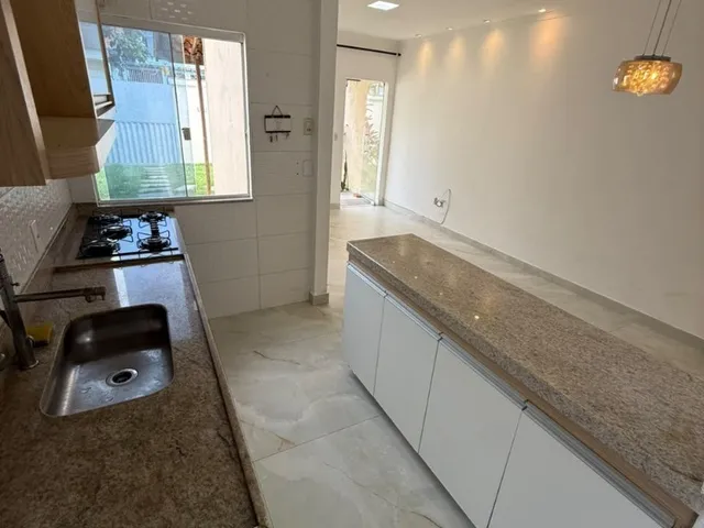 Imagem 3: Casa para Locação em Guarapari-Es, Bairro santa Mônica: 2 Quartos, Suíte, Área Gourmet, Churrasqueira, 85M². Imperdível!