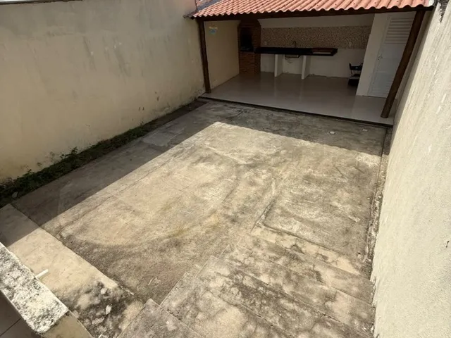 Imagem 5: Casa para Locação em Guarapari-Es, Bairro santa Mônica: 2 Quartos, Suíte, Área Gourmet, Churrasqueira, 85M². Imperdível!