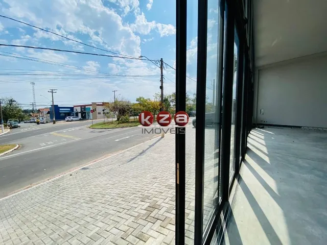 Imagem 2: 0 Galpão / depósito com 6 banheiros