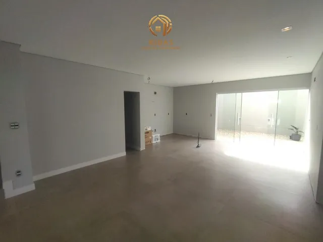 Imagem 3: Geminado Duplex a Venda no Bairro Amizade em Jaraguá do Sul - 01 Suíte + 02 Quartos