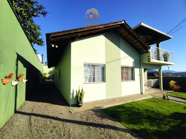 Imagem: Ampla Casa a Venda no Bairro Amizade em