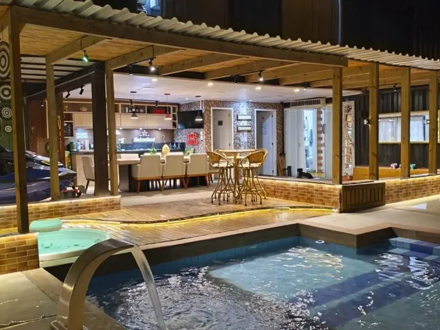 Imagem: Casa Container de Esquina Mobiliada - Praia
