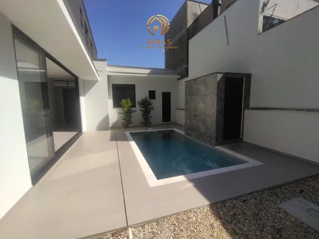 Imagem 2: Casa Duplex Alto Padrão a Venda no Bairro Amizade em Jaraguá do Sul