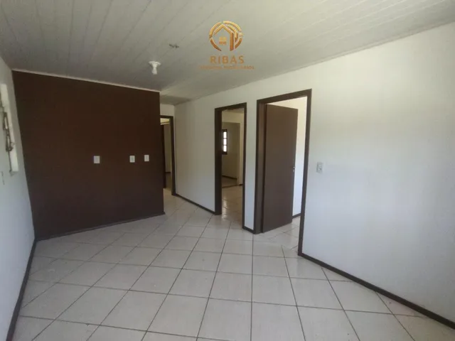 Imagem 14: Casa Padrão a Venda no Bairro Tifa Martins em Jaraguá do Sul - 01 Suíte + 02 Quartos