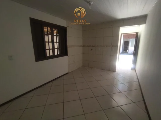 Imagem 3: Casa Padrão a Venda no Bairro Tifa Martins em Jaraguá do Sul - 01 Suíte + 02 Quartos