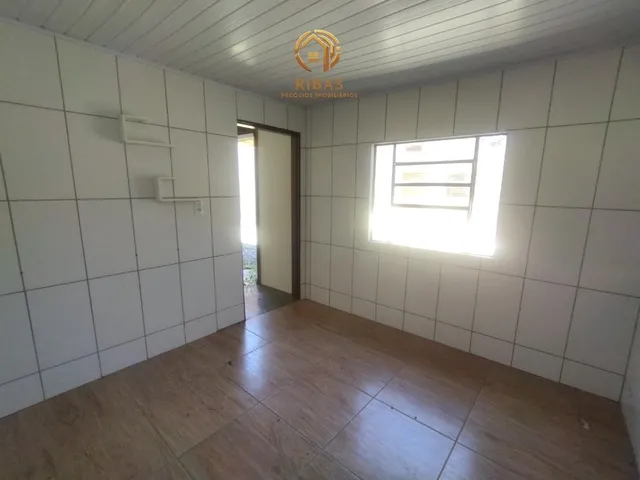 Imagem 9: Casa Padrão a Venda no Bairro Tifa Martins em Jaraguá do Sul - 01 Suíte + 02 Quartos
