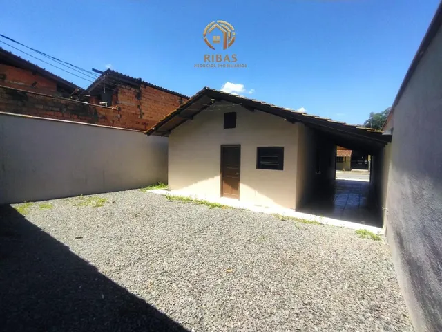 Imagem 6: Casa Padrão a Venda no Bairro Tifa Martins em Jaraguá do Sul - 01 Suíte + 02 Quartos