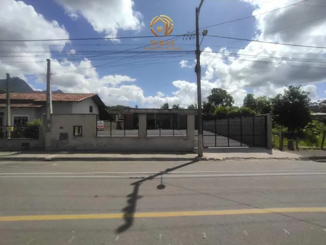 Imagem: Amplo Terreno com Casa e Galpão a Venda