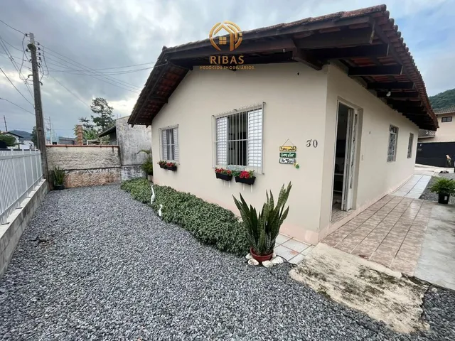 Imagem 4: Casa com 4 Quartos no Bairro Czerniewicz