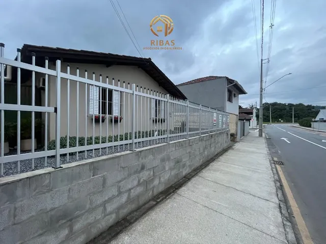 Imagem 13: Casa com 4 Quartos no Bairro Czerniewicz