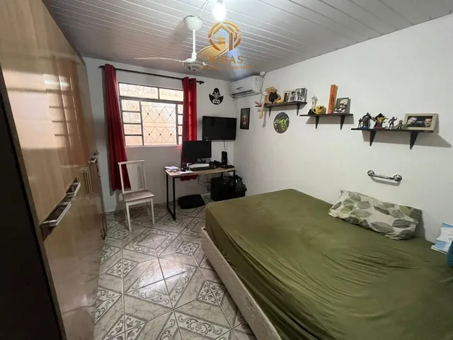 Imagem 10: Casa com 4 Quartos no Bairro Czerniewicz