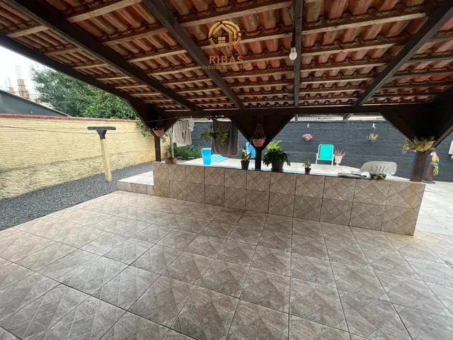 Imagem 3: Casa com 4 Quartos no Bairro Czerniewicz