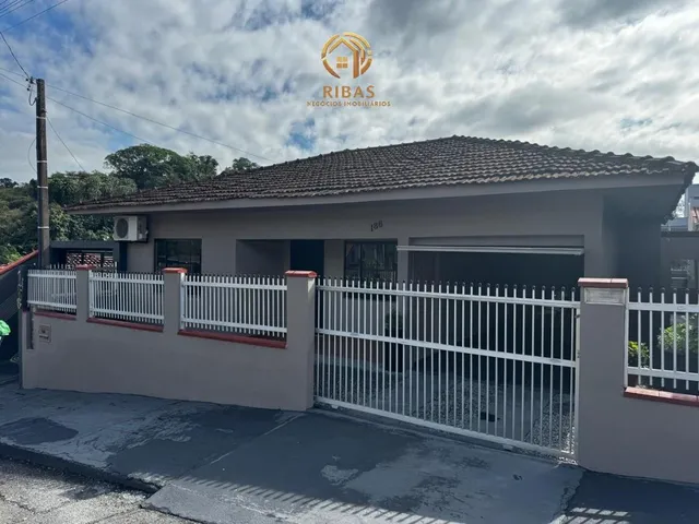 Imagem: Casa a Avenda no Tifa Martins, Jaragua do