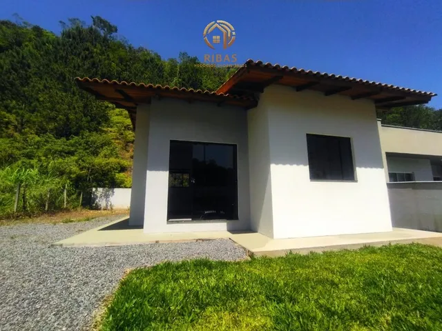 Imagem: Casa Individual a Venda no Bairro Três