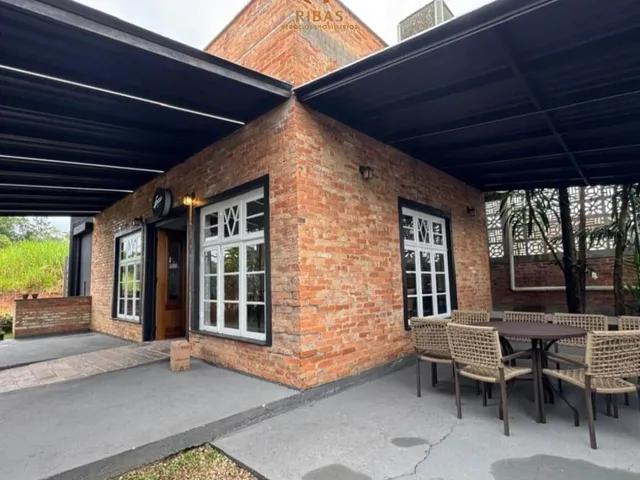 Imagem: Casa Comercial no Bairro Amizade