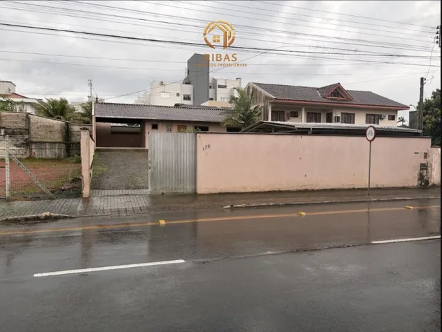 Imagem 2: Casa À Venda no Czerniewicz ? Oportunidade de Investimento!