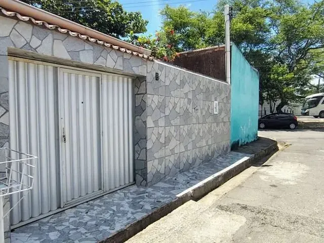 Imagem 2: Casa À Venda no Vergel do Lago, 2/4 Sendo 1 Suíte, Jardim, 1 Vaga, 137M2