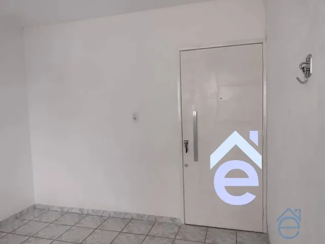 Imagem 3: Apartamento À Venda no Res Parque dos Cantores, Barro Duro, 2/4, R$190.000,00
