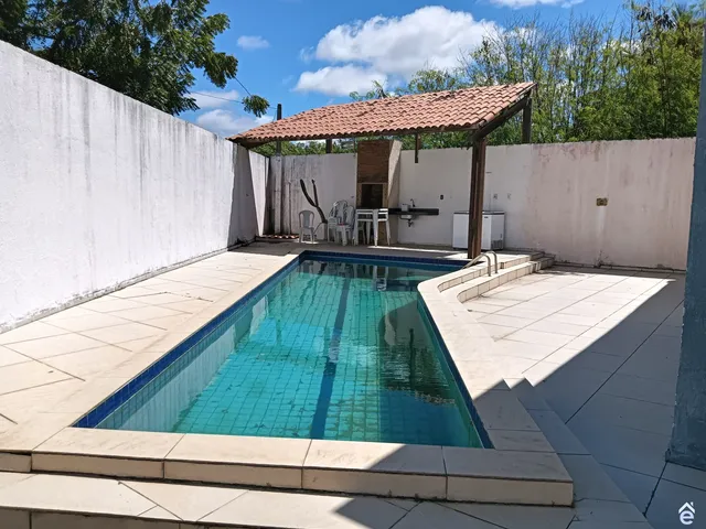 Imagem 7: Casa À Venda na Barra de São Miguel, 4 Quartos, 2 Suítes, Piscina e Área Gourmet