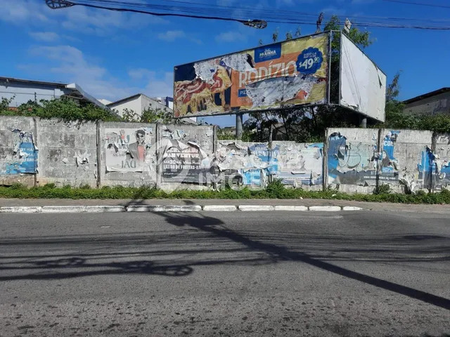 Imagem: Terreno Comercial em Lauro de Freitas