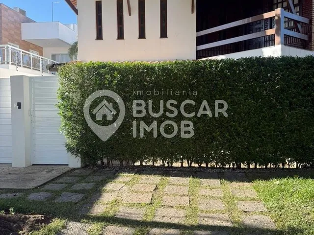 Imagem: Casa com 3/4 em Alameda Fechada