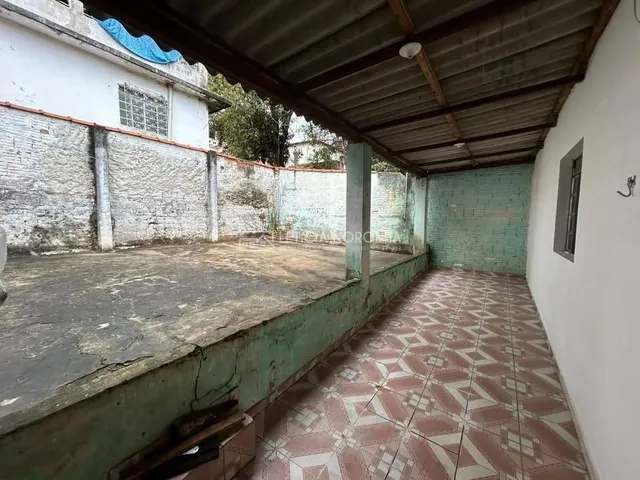 Imagem: Casa com 2 Quartos para Locação, Carioca