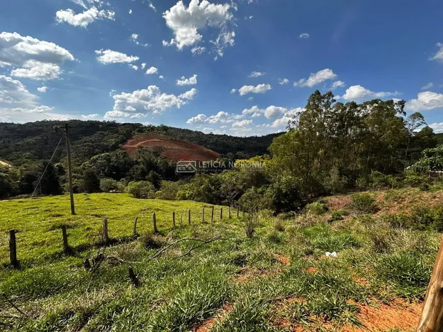 Imagem 2: Chácara com 1 Quarto À Venda, Sítio Córrego da Onça - Carmo de Minas