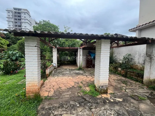 Imagem 3: Casa com 5 Quartos À Venda, Centro - São Lourenço