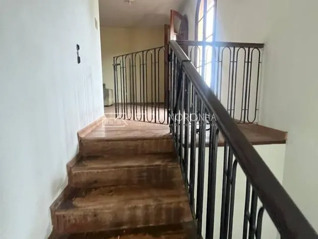 Imagem 4: Casa com 5 Quartos À Venda, Centro - São Lourenço